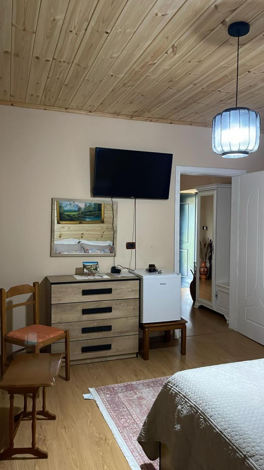 Alva Room'S Gjirokastër Esterno foto